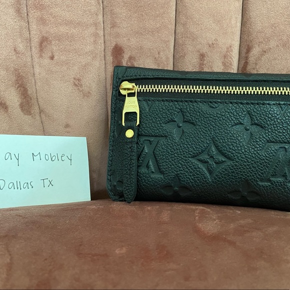 Louis Vuitton  KEY POUCH - Picture 3 of 4